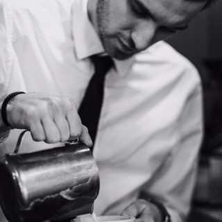 Dominik vanara photo