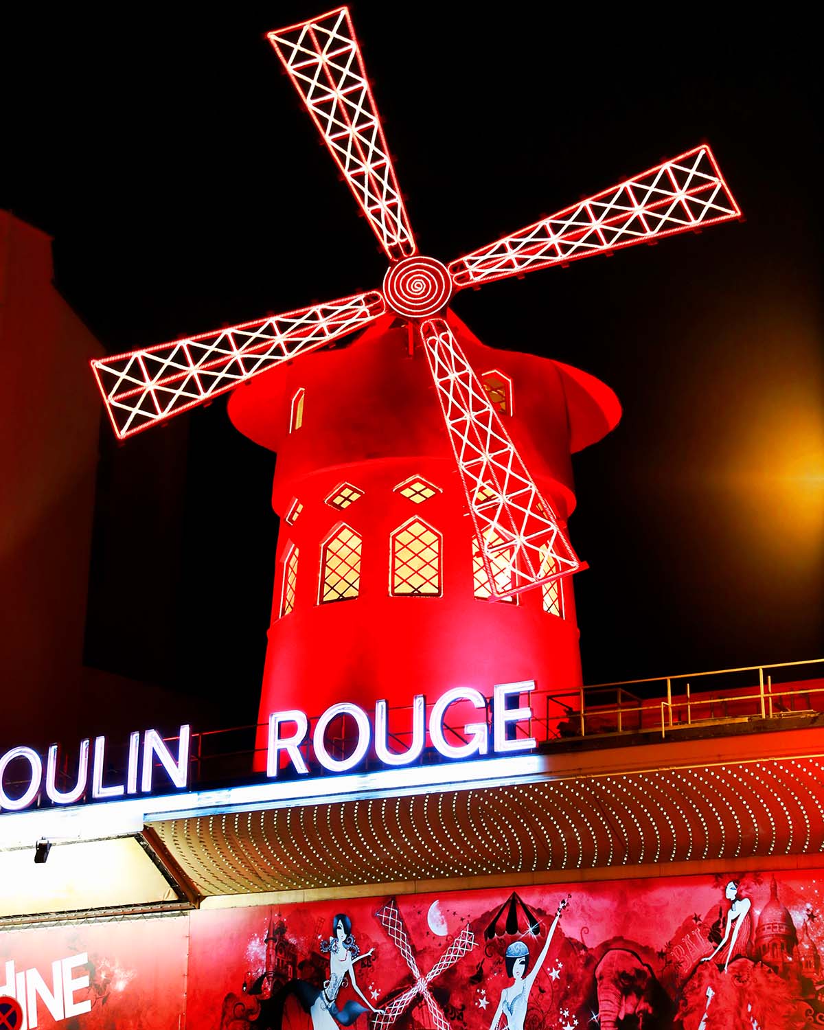 Le Moulin Rouge