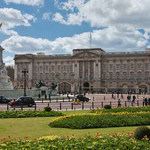 Buckingham Palace photo