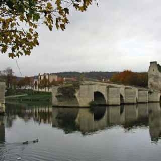 Vieux Pont de Limay photo