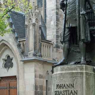 Neues Bach-Denkmal photo