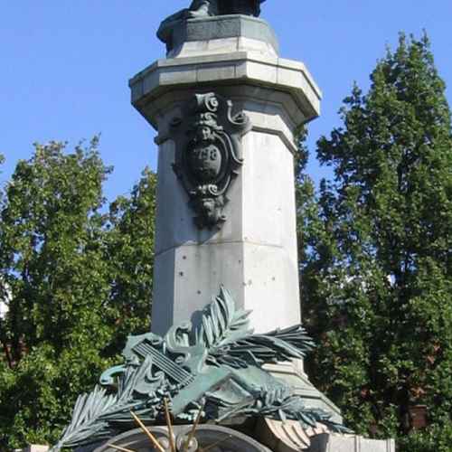 Памятник Адама Мицкевича photo