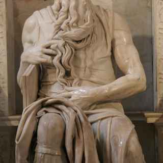 Статуя Моисея Микеланджело photo