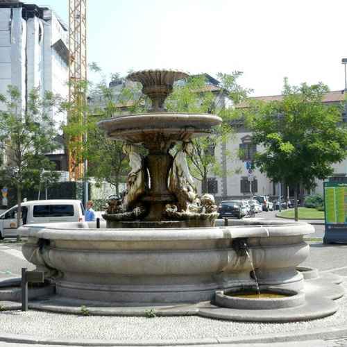 Fontana del Piermarini photo