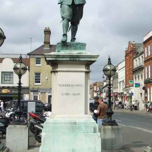 Oliver Cromwell photo