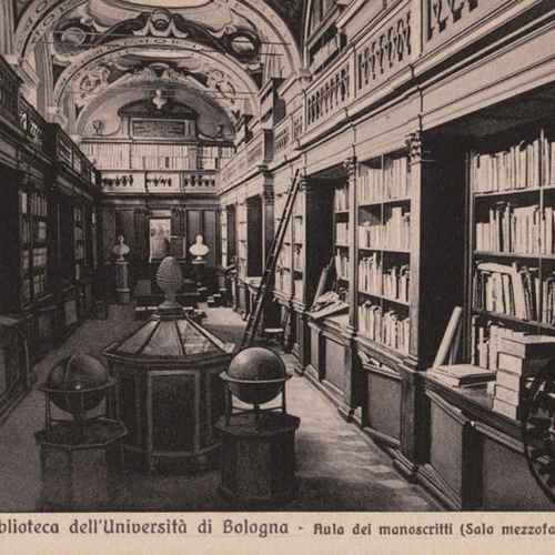 Biblioteca Universitaria photo