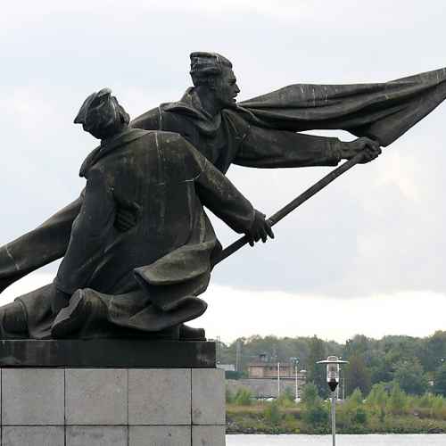 Monument for 1905 Revolution Fighters photo
