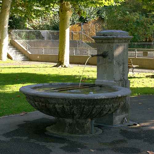 Felsenau-Brunnen photo