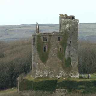 Ballinalacken Castle