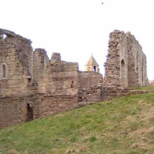 Spofforth Castle photo