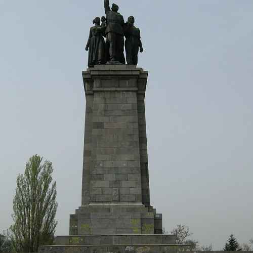 Monument to the Soviet Army photo