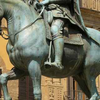 Statua equestre di Cosimo photo