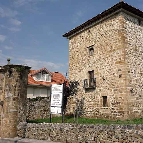 Casona de Espina con su torre y portalada photo