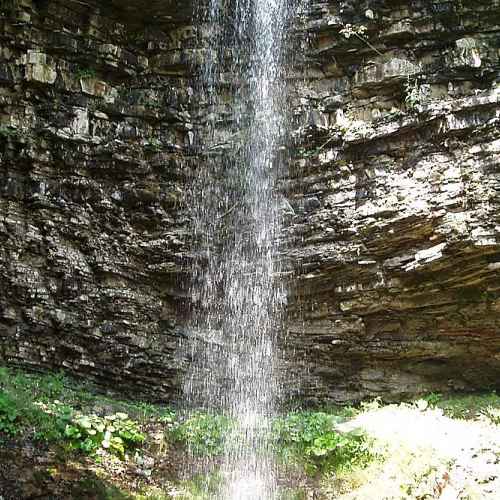 Крапельковий водоспад photo