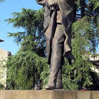 Monumento a Giuseppe Mazzini photo