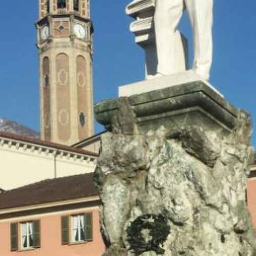 Monumento a Mario Cermenati photo