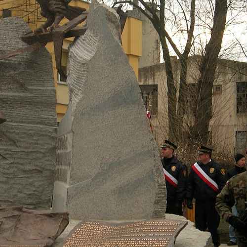 Pomnik Ofiar Komunizmu photo