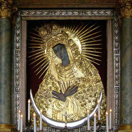 Icon of Our Lady of the Gate of Dawn photo