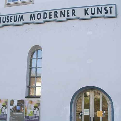 Museum Moderner Kunst photo
