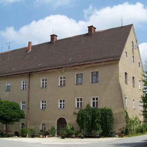 Schloss Oberellenbach photo