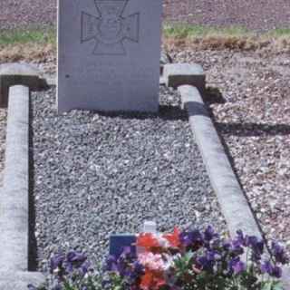 Grave of S/L Ian W. Bazalgette VC, DFC