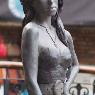 Amy Winehouse Statue photo
