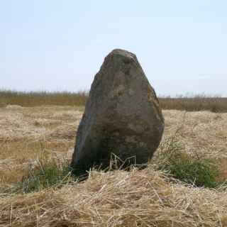 Menhir de la Demoiselle de Bracqueville