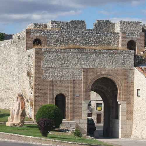 Puerta de San Basilio photo