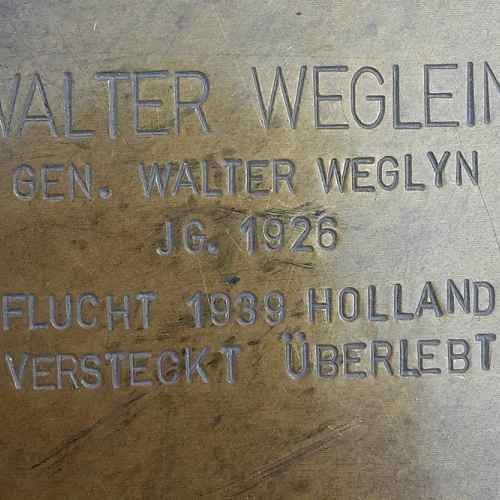 Walter Weglein photo