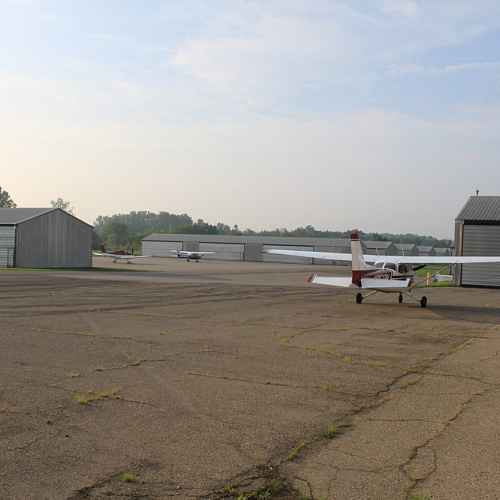 Oakland/Southwest Airport photo