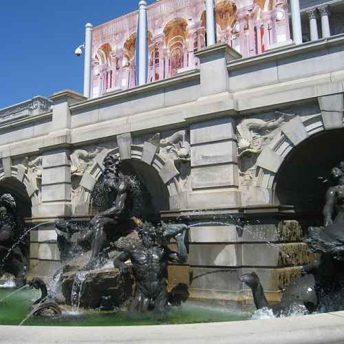 The Court of Neptune Fountain photo