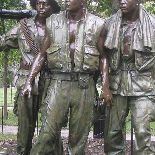 Three Servicemen Statue photo