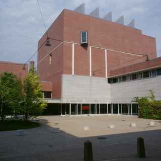 Davis Museum and Cultural Center