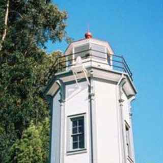 Yerba Buena Island Lighthouse photo