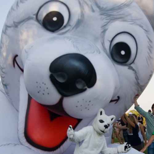 Jonathan the Husky Statue photo