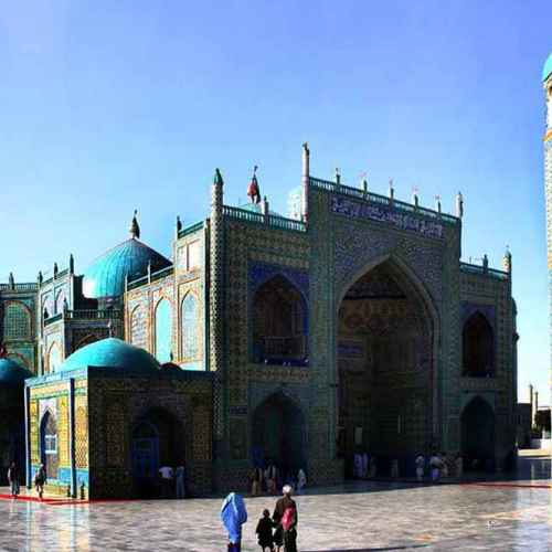 Al Masjid Al Azraq photo
