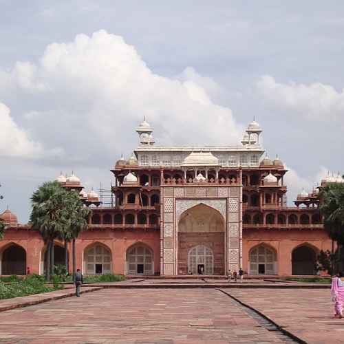 Akbar's tomb and mausoleum photo
