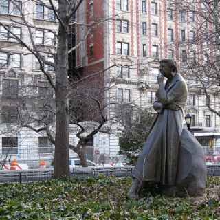 Eleanor Roosevelt Monument photo