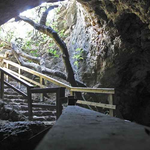 HaTeomim Cave photo