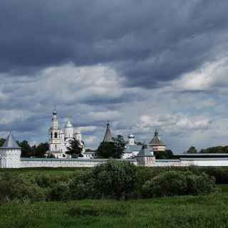 Спасо-Прилуцкий монастырь 1371 год photo