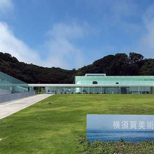 Yokosuka museum of art photo