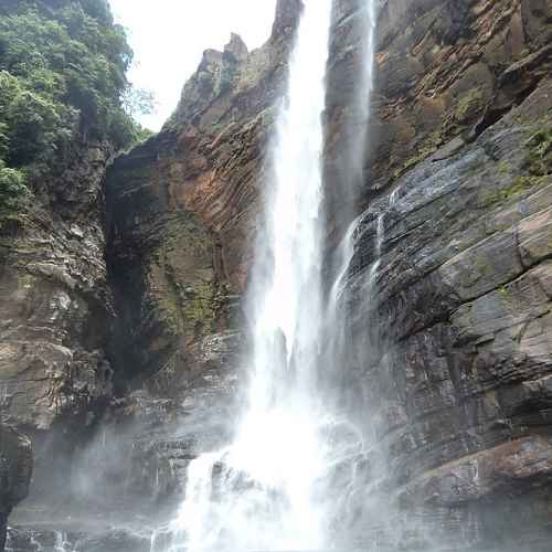 Laxapana Falls photo