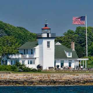 Nayatt Point Light