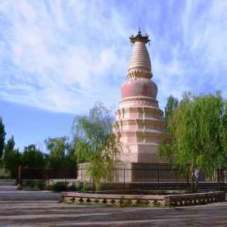 White Horse Pagoda photo