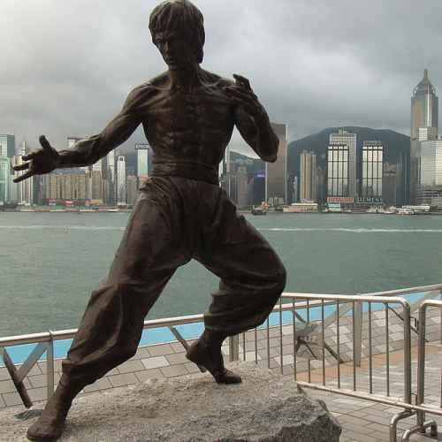 Bruce Lee Statue
