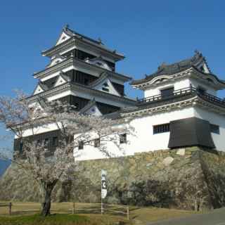 Ozu Castle