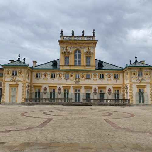 Дворец в Вилянове