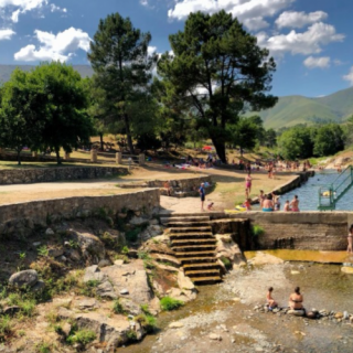 Piscina Natural de Acebo y Casa Rural