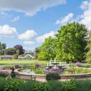 Cambridge University Botanic Garden photo