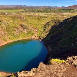 Озеро в кратере вулкана Керид